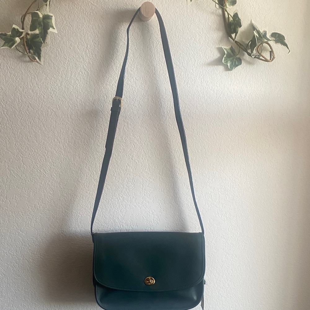Chic Green Crossbody Bag designer style